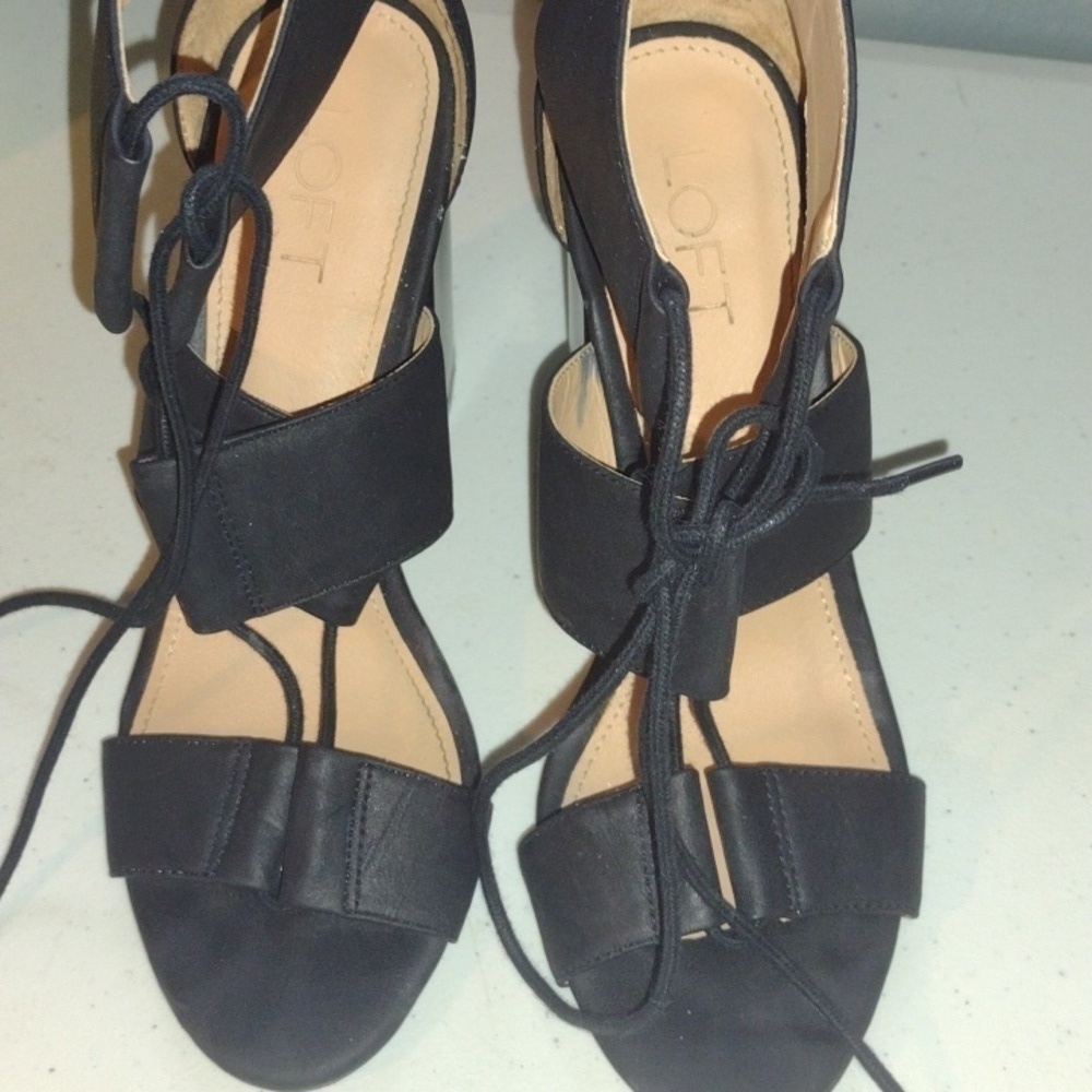 LOFT black lace up chunky heel Sandal size 8